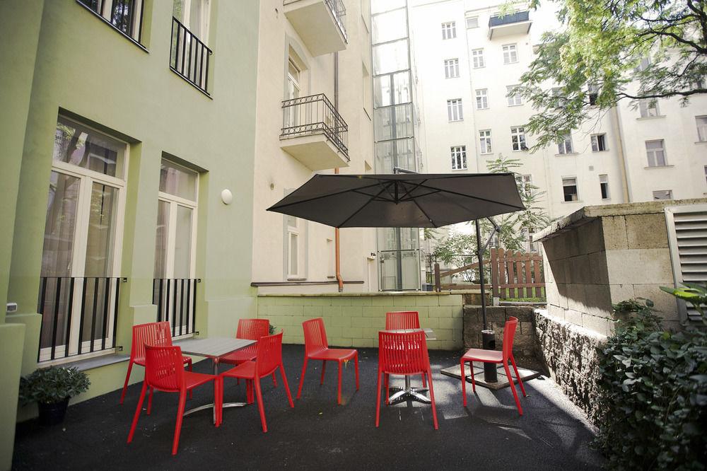 Noir 4* Prag