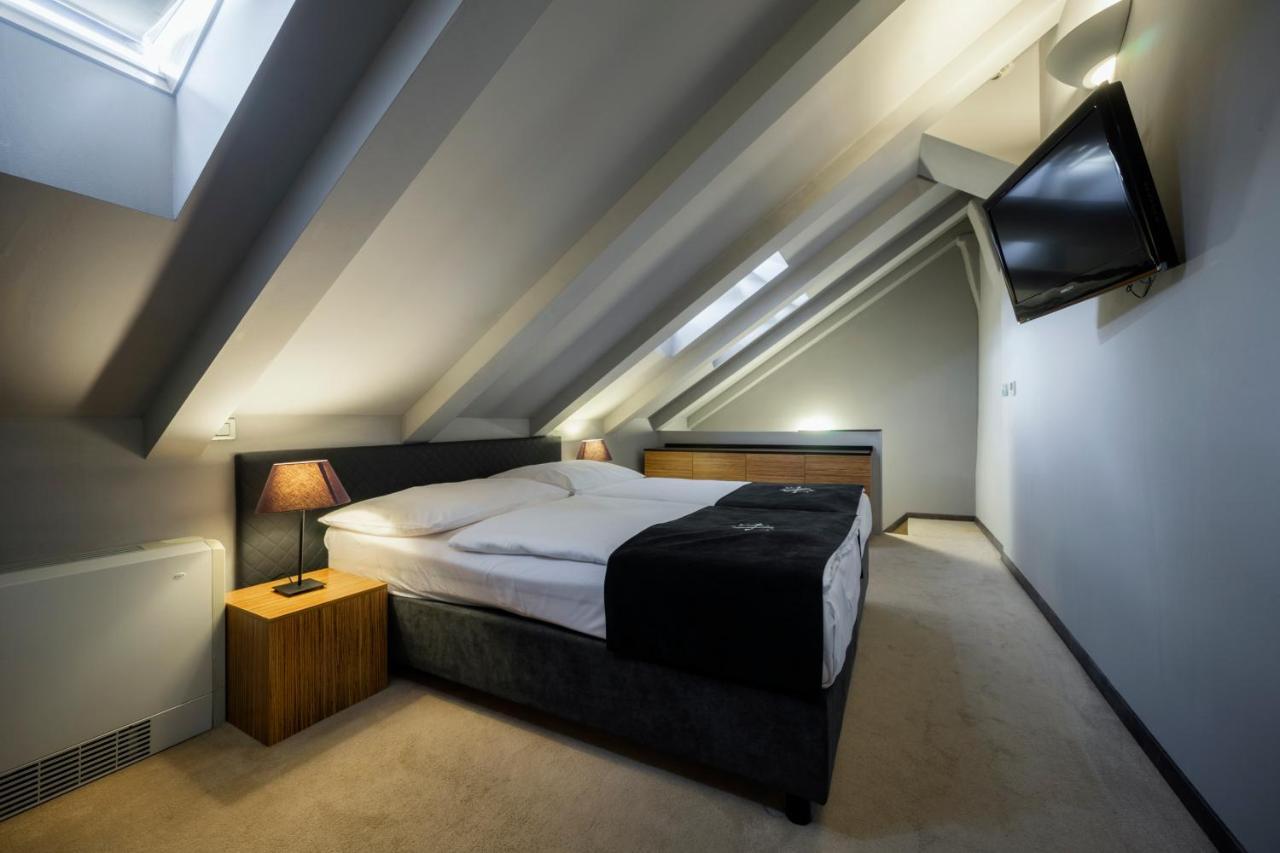 Noir Otel Prag
