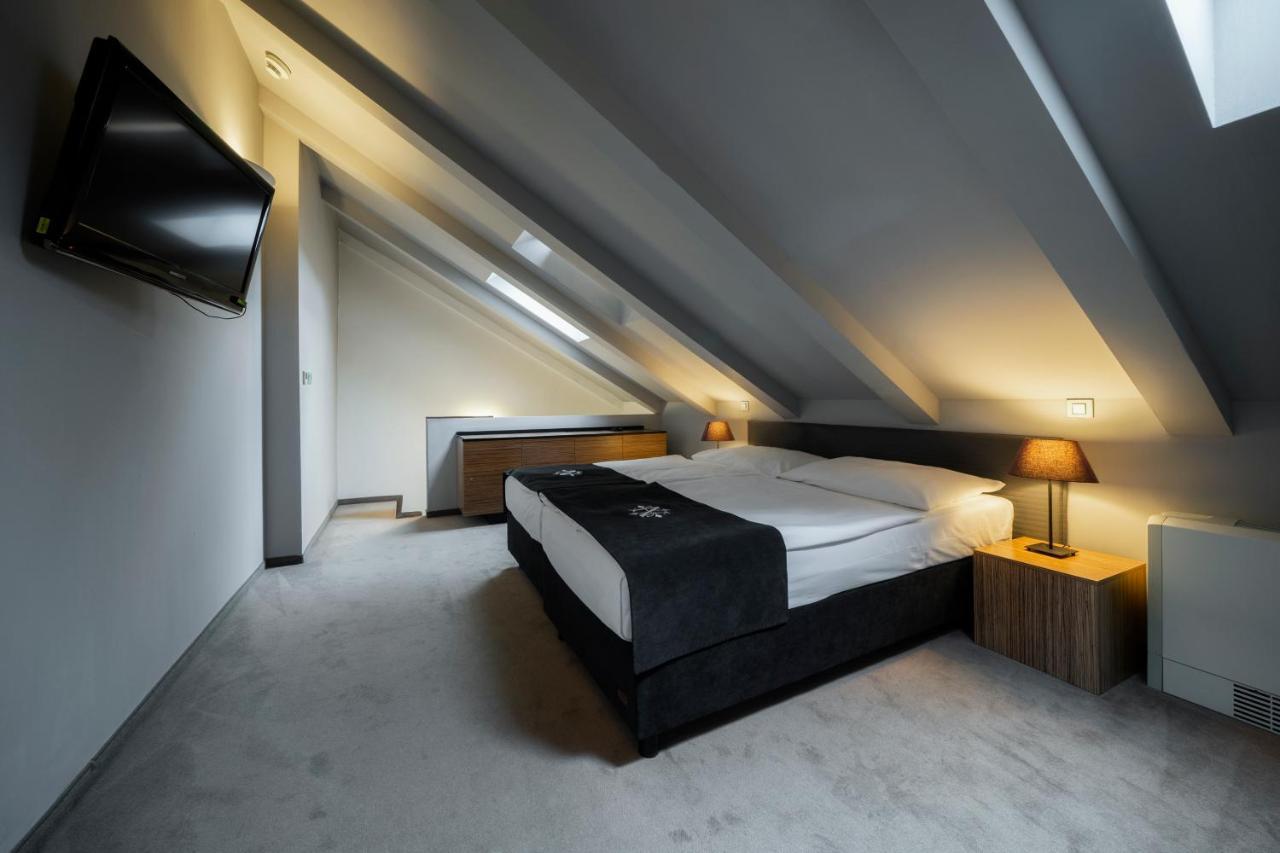 Noir Otel Prag